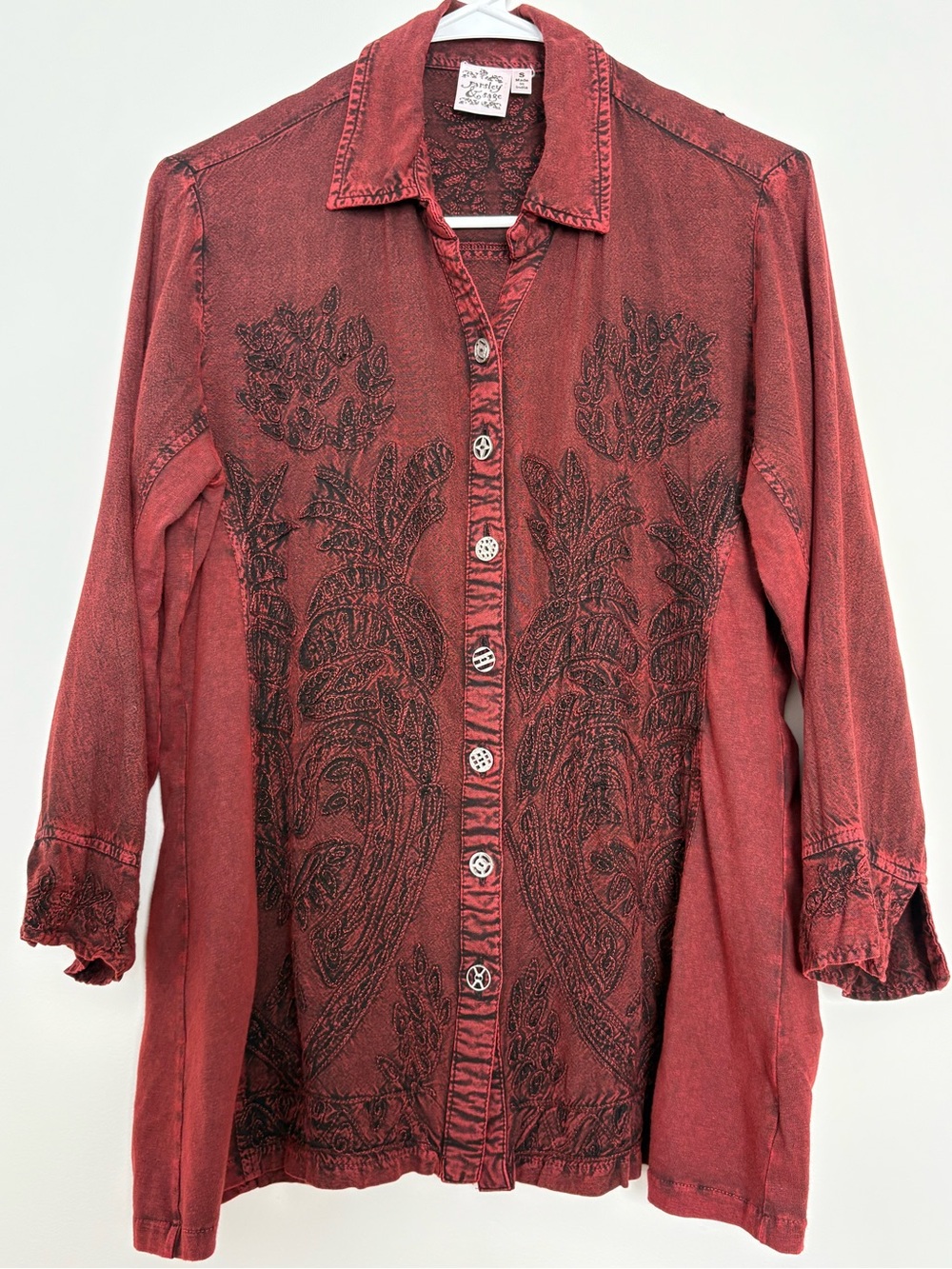 Parsley & Sage Red Acid Wash Embroidered Boho Tunic Top Small